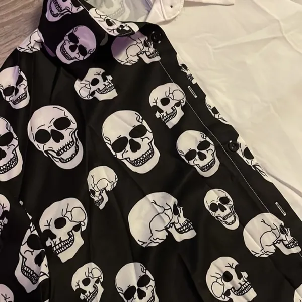 Unisex New Halloween skull blouse with short sleeve size large - Image 4