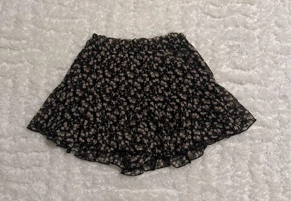 American Eagle Skort Floral - Image 3