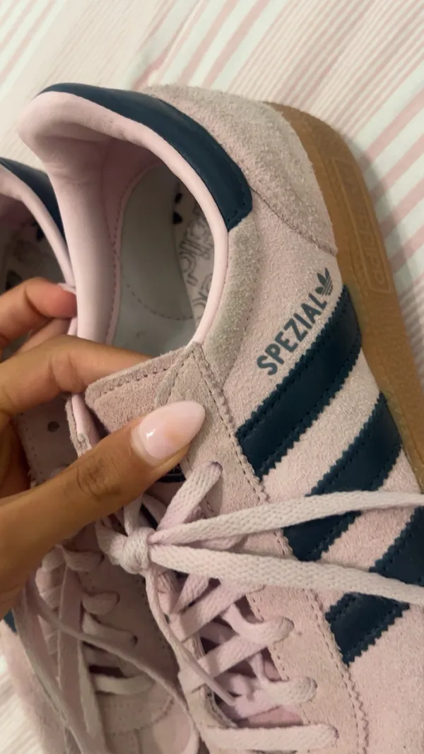 Adidas’s women spezial - Image 2