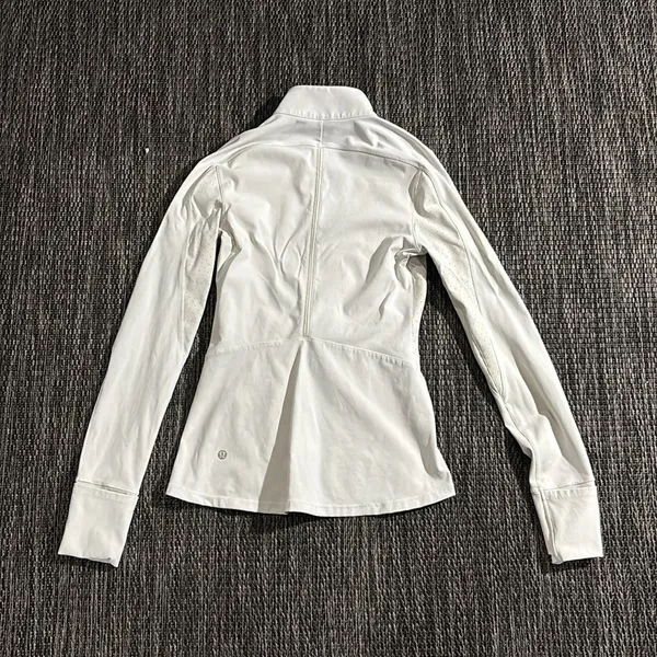 Lululemon Sleek Essentials Full Zip Jacket Running Size 4 - Image 2