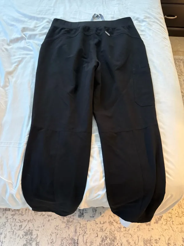 FIGS Kade Cargo Pants Scrub - Image 2