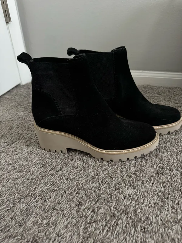 DV by Dolce Vita Booties - Image 4