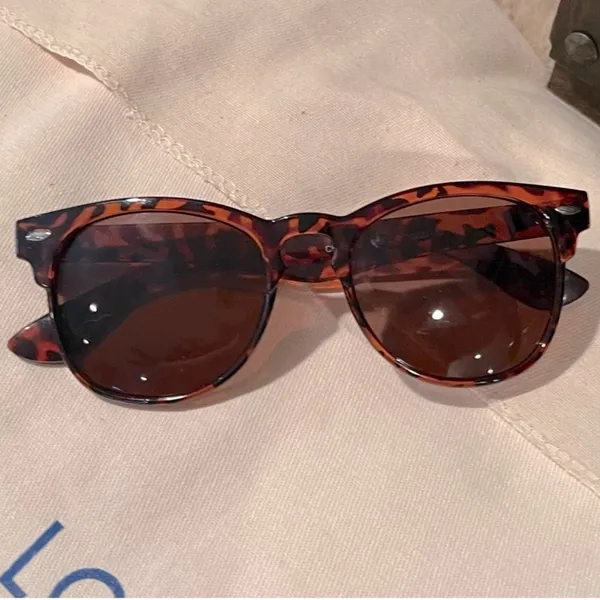 Vintage Tortoiseshell Sunglasses Brown Amber Retro Unbranded - Image 14