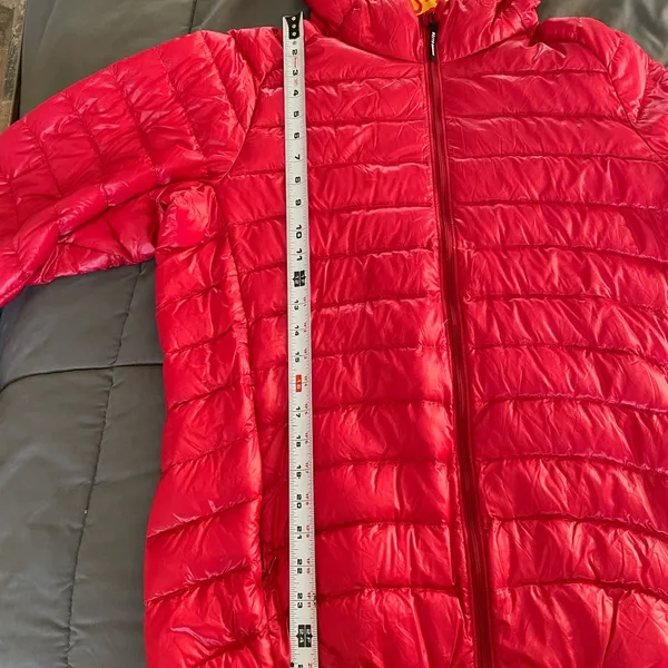 Keith Haring x UNIQLO SPRZ NY MoMA Ultra Light Down Puffer Jacket – Red – Size M - Image 2