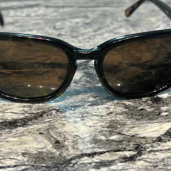 Fossil Tortoise Shell Sunglasses with Fossil Case - Image 8