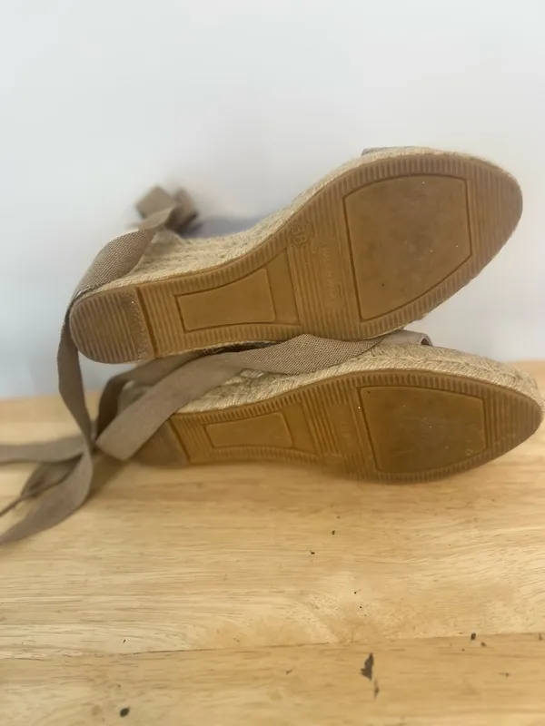 Anthropologie Maypol Spain Women LaceUp Beige Suede OpenToe Wedge Espadrilles - Image 7