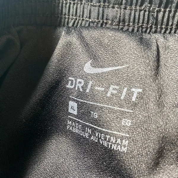 Nike dry fit shorts - Image 2