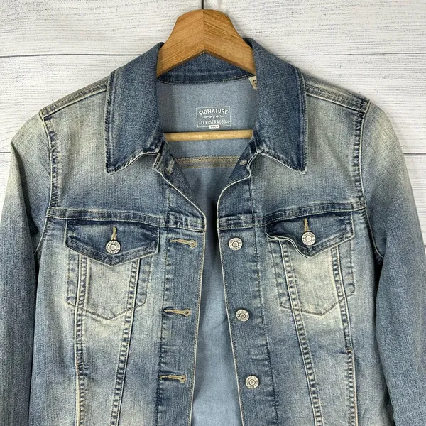 Levis Signature Womens size Small Gold Classic Trucker Denim Jacket - Image 3
