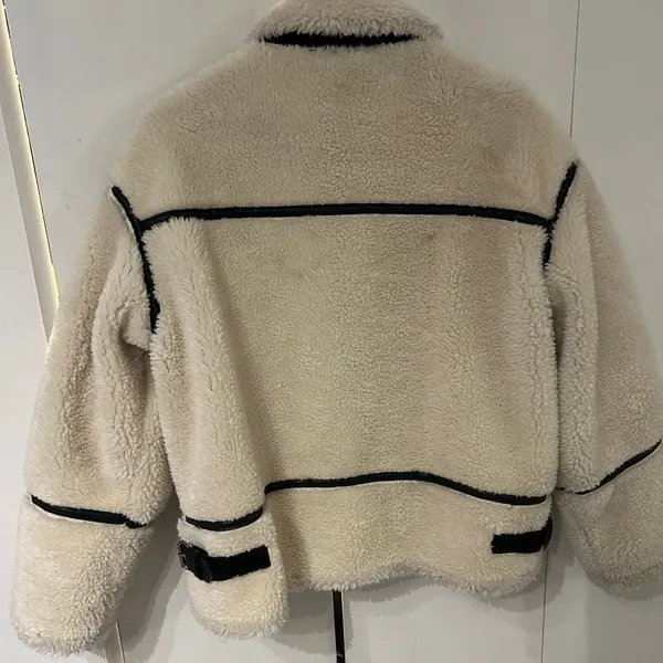 Elegant Cream Sherpa Jacket Black - Image 7