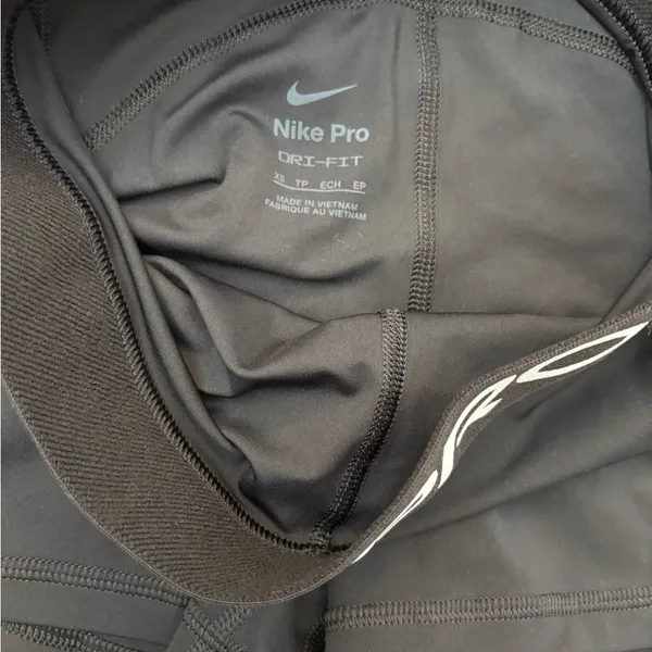 Nike Pro Women's 3" Shorts - Image 5