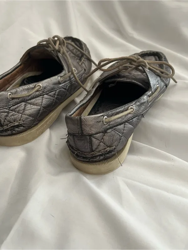 Sperry Metallic Quilted Leather Boat Shoes Size 9 - Image 12