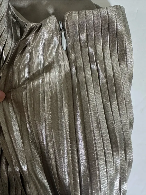 Banana Republic Metallic Silver Pleated Midi Dressy Womens Sz 10 - Image 8