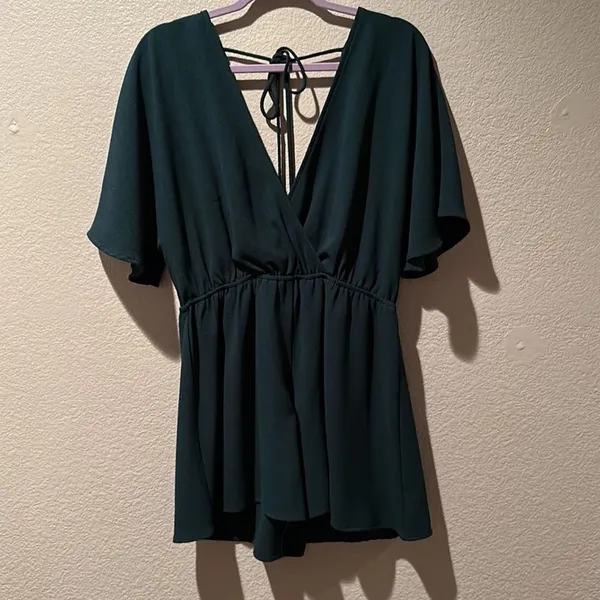 Leith Dark Green Emerald V-Neck Flowy Short Sleeve Tie-Back Romper Sz L - Image 3