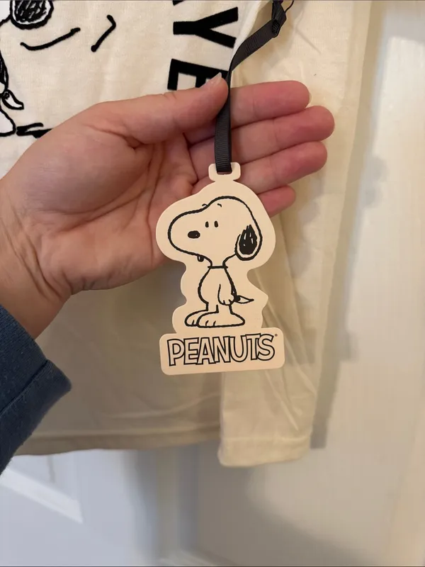 Peanuts Snoopy 'World's Okayest Player' Cotton Blend Cream Graphic Tee - Image 5