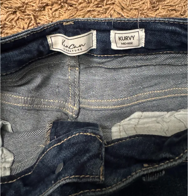 KanCan USA Signature Jean Shorts - Image 4