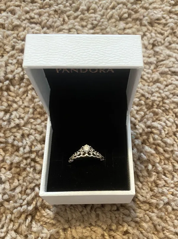 Pandora Heart Tiara Ring - Image 2