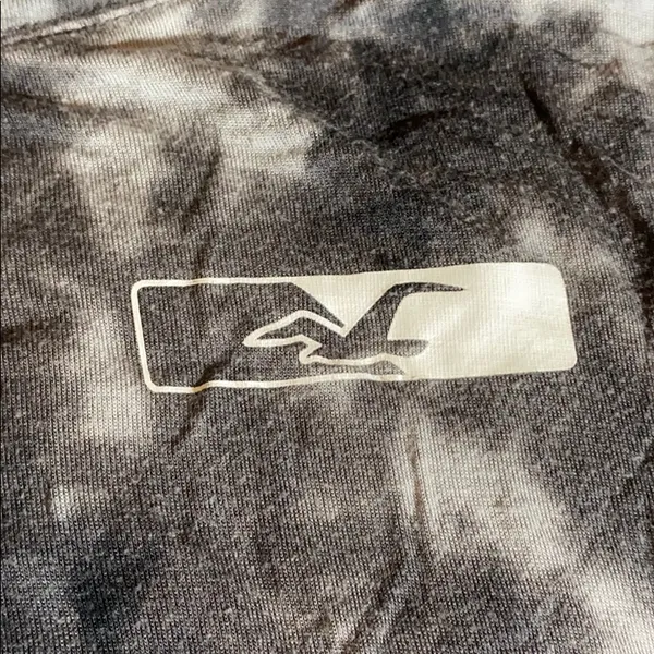 Gray tie dye hollister tee - Image 4
