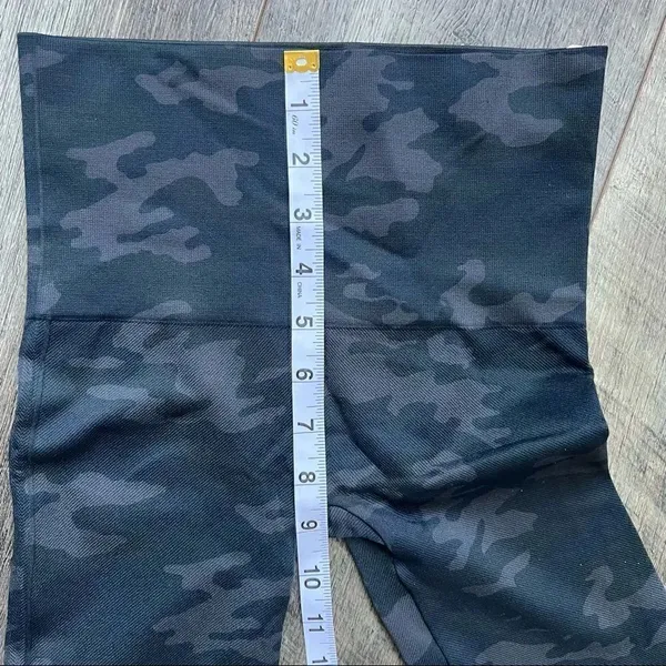 Spanx Grey Black Look at Me Now Camo High Waisted Biker Shorts Shape Wear XS - Image 7