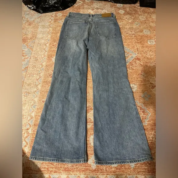 Aritzia denim forum the twiggy high rise flare 28L size 27 - Image 6