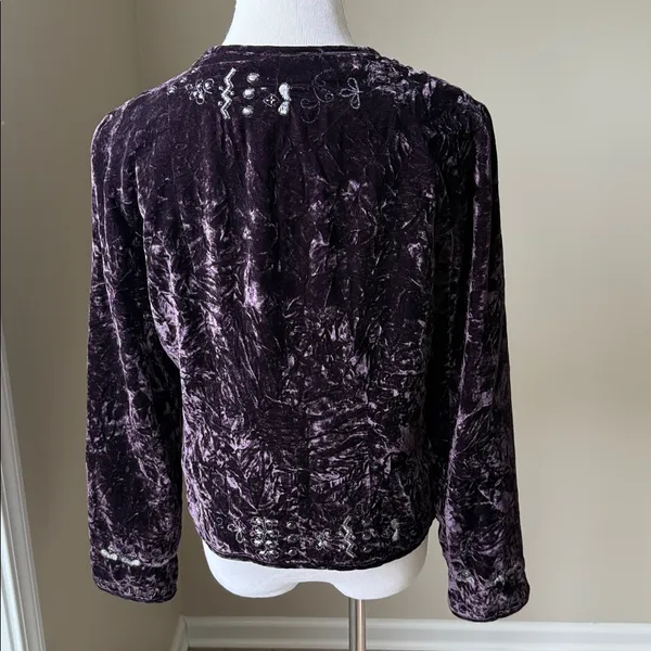 Chico’s Lula Crushed Velvet Embellished Jacket - Image 6