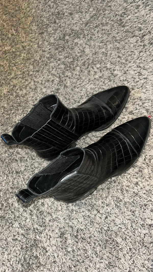Vagabond Black Leather Platform Bootie - Image 5