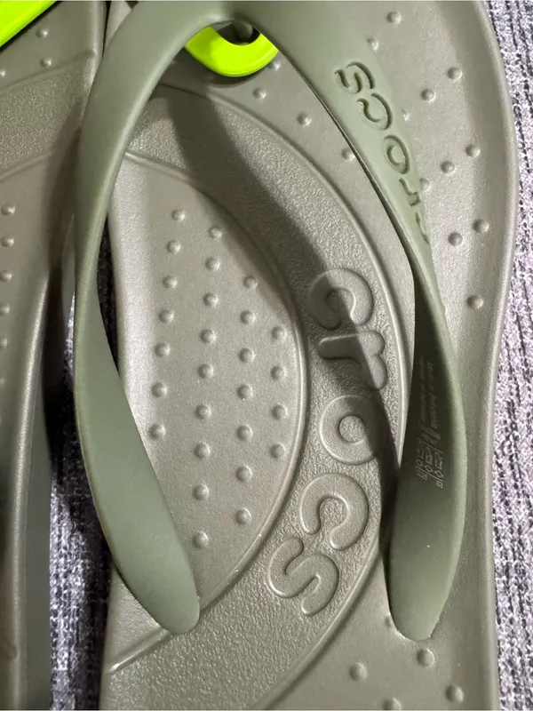 CROCS Gender Inclusive Flip Flop Sandals - Image 7