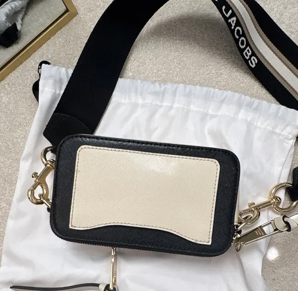 Marc Snapshot Jacobs Crossbody - Image 3