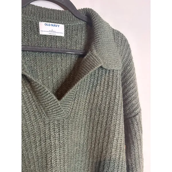 Old Navy dark green collared sweater - Image 5