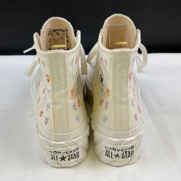 Converse Cuck Taylor Women's White Shoes/Sneakers Sz 5 SKU 4255 - Image 2