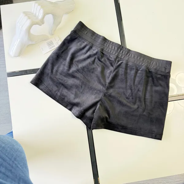 NWT Juicy Couture Women's Black Velour Shorts - Size Large 🖤✨ - Image 6