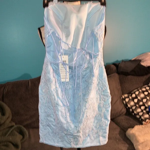 NWT Lavetir Homecoming Dress, Size 2 - Image 3