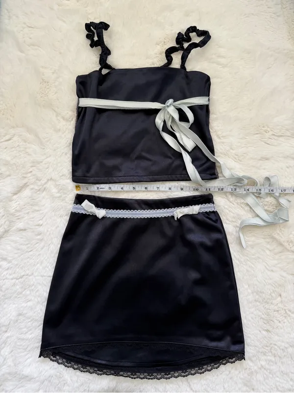 REVOLVE Satin Bow Lace Two-Piece Mini Skirt Set XS - Navy & White - Image 3