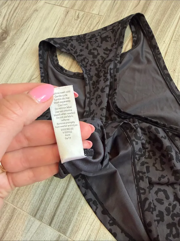 Athleta Cropped Tank Top Cheetah Medium - Image 7