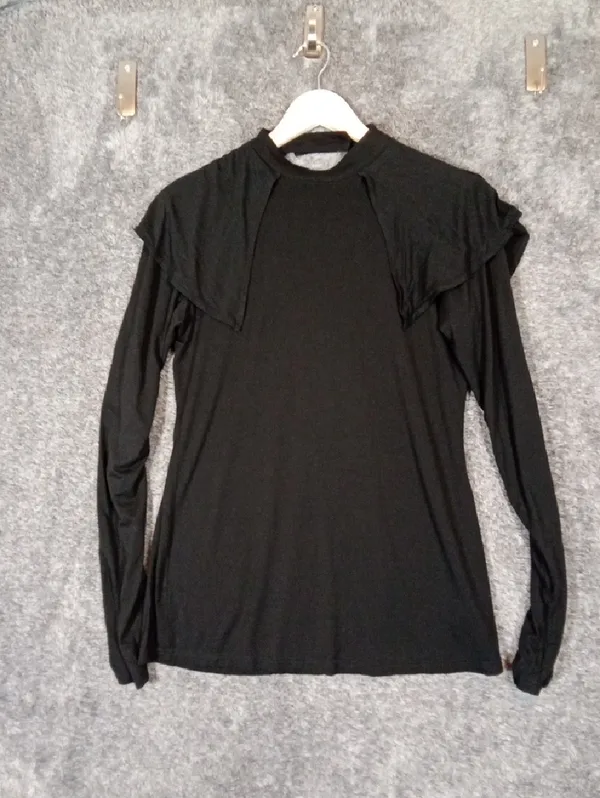 Killstar Long Sleeve Goth Dramatic Cape Ruffle Shoulders Overlay Witchy Womens - Image 4