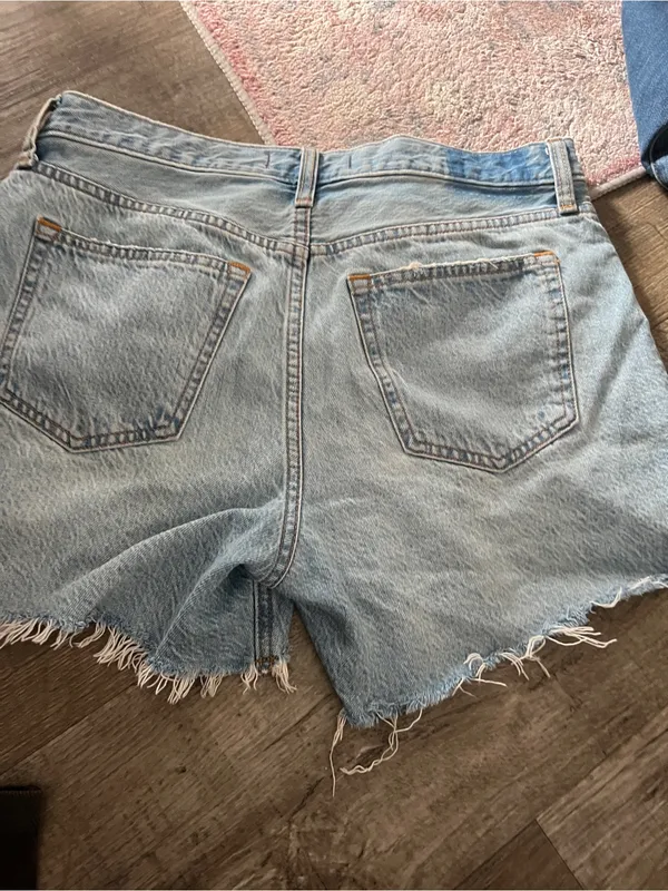 Abercrombie Light Blue Distressed Denim Shorts the baggy low rise - Image 6