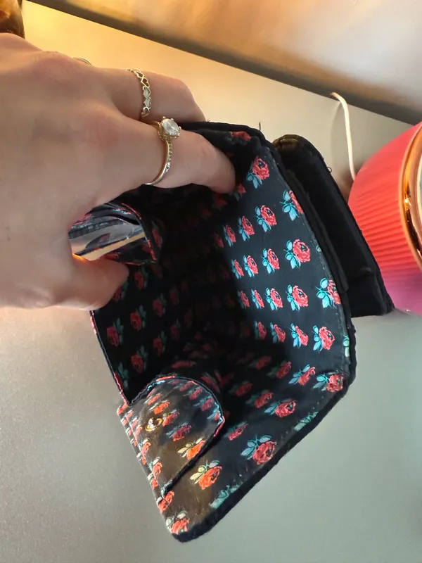 Vera Bradley wallet - Image 3