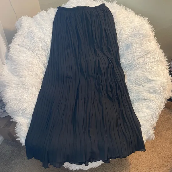 Pleated double slits flowing sheer maxi skirt Black - Image 4