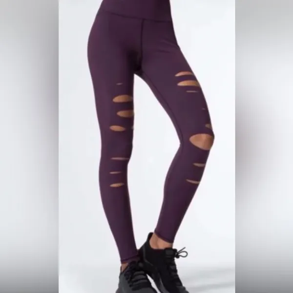 Alo Yoga high waisted ripped Warrior Leggings size M‎ - Image 2
