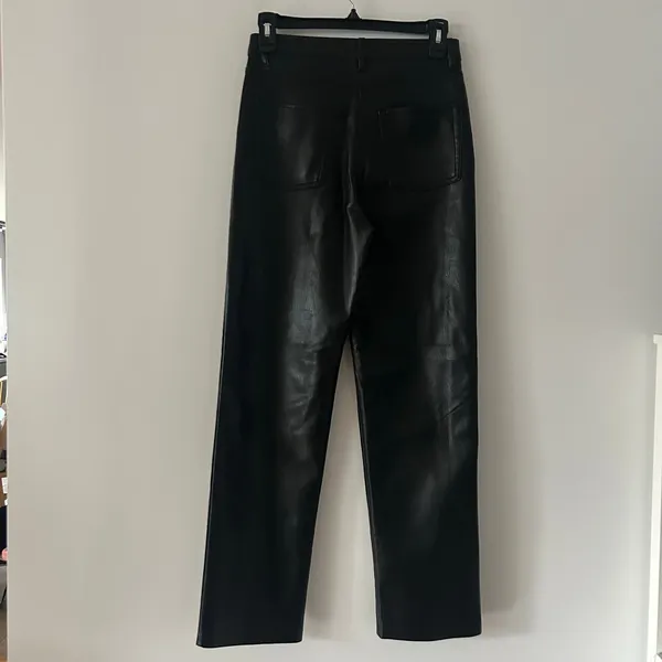 Aritzia Wilfred The Melina Black Faux Leather Straight Leg Pant Size 2 - Image 4