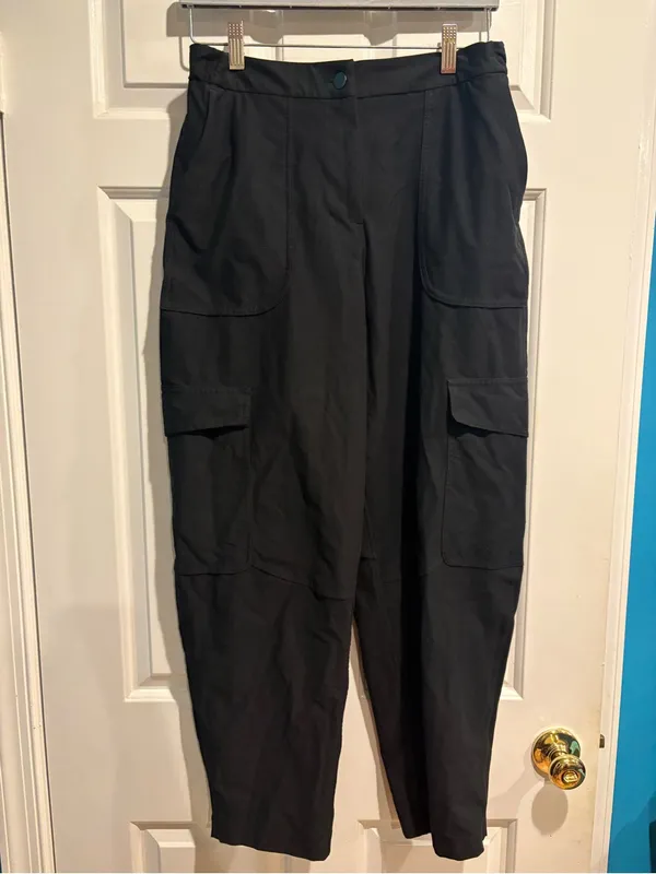 Lululemon Light Utilitech Cargo Pocket High-Rise Pant black sz 28 - Image 4