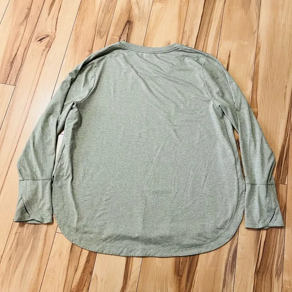 Athleta Top Women's Size 1X Uptempo Long Sleeve Thumbholes Lt Heathered Green - Image 6
