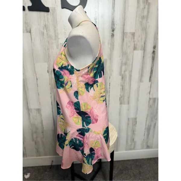 Dress Pink Size 4 - Image 9