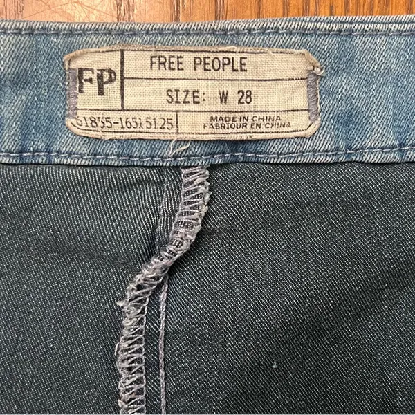 Free People High-Rise Side Zipper Sailor Pin-Up Girl Denim Jean Shorts Size 28‎ - Image 6