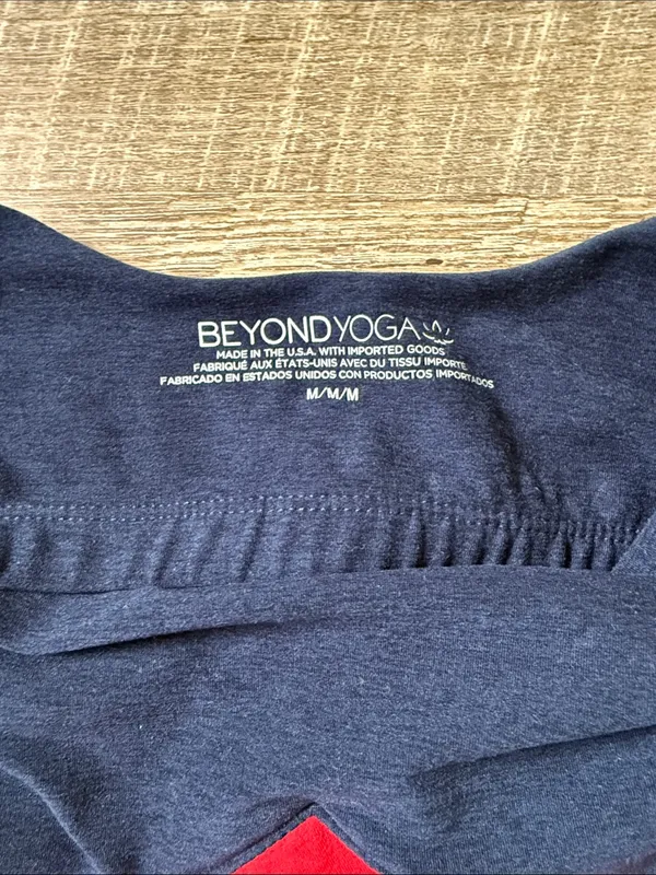 Beyond Yoga Spacedye Outlines Cropped Tank Top In Navy Size Medium - Image 4