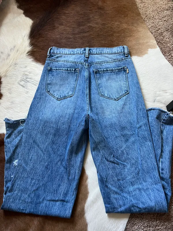 Vibrant Jeans - Image 5