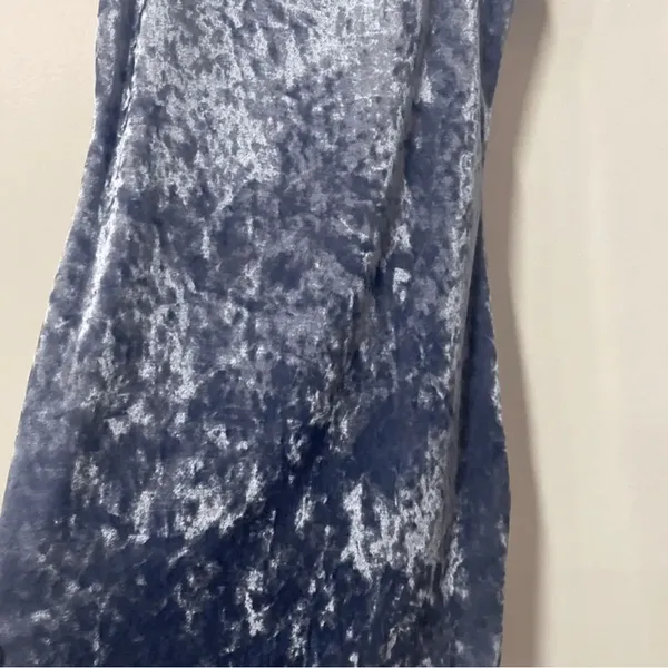 Light Blue Velvet Body Con Dress - Image 3
