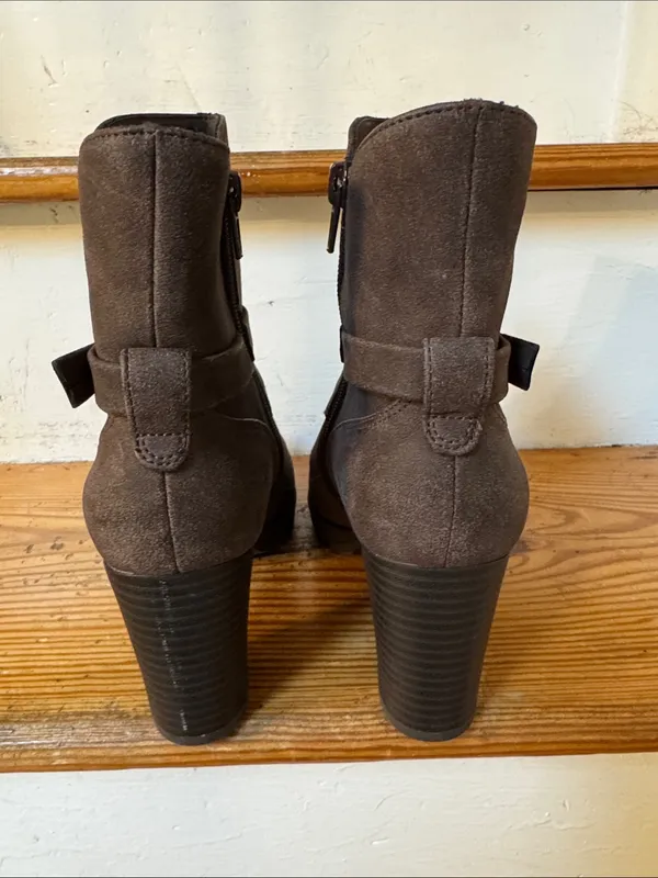 Soul naturalizer Women's Brown Suede Ankle Boots - Classic Block Heel size 7 - Image 4