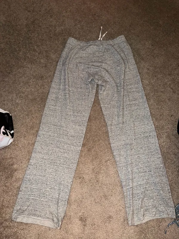 PINK Victoria's Secret Sweatpants Grey Small - Image 4