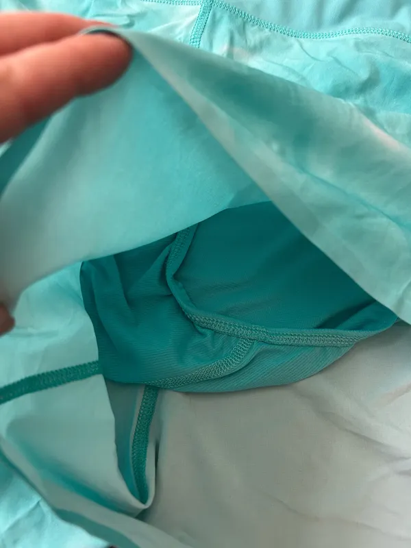 Athleta Run With It 3.5" Shorts Green XL - Image 4