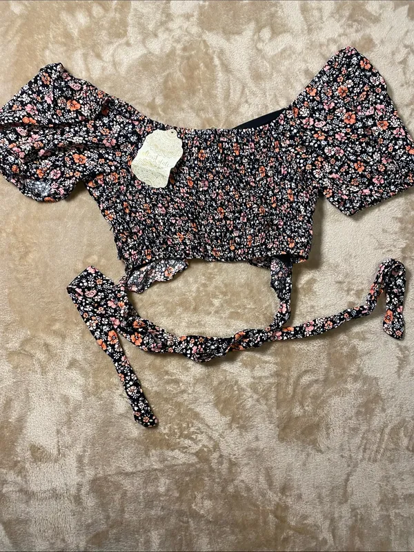 Altar'd State Black Floral Tie-Front Crop Top with Pink & Coral Flowers - Image 5